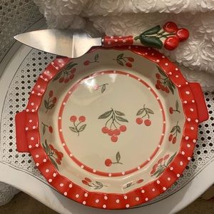 Temp-tations by Tara Cherries Pie Plate and server